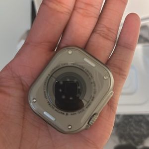 Apple watch ultrs